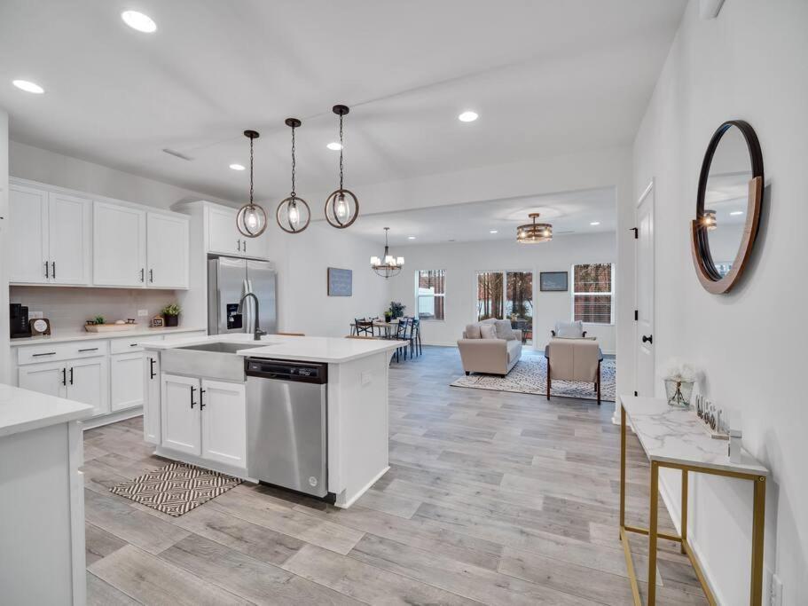 Gorgeous New Townhome/Charlotte! Buitenkant foto