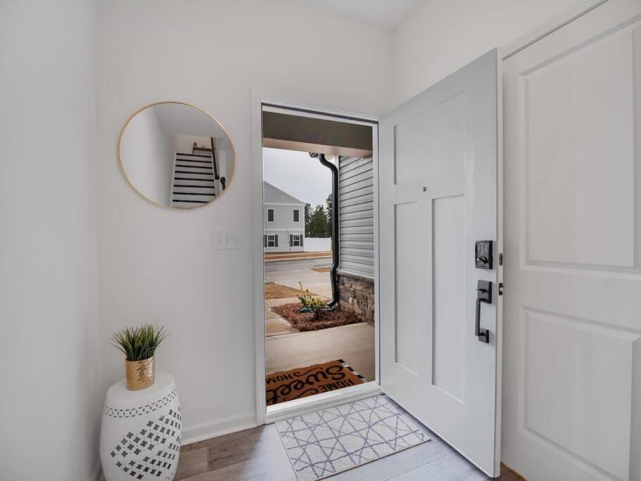 Gorgeous New Townhome/Charlotte! Buitenkant foto