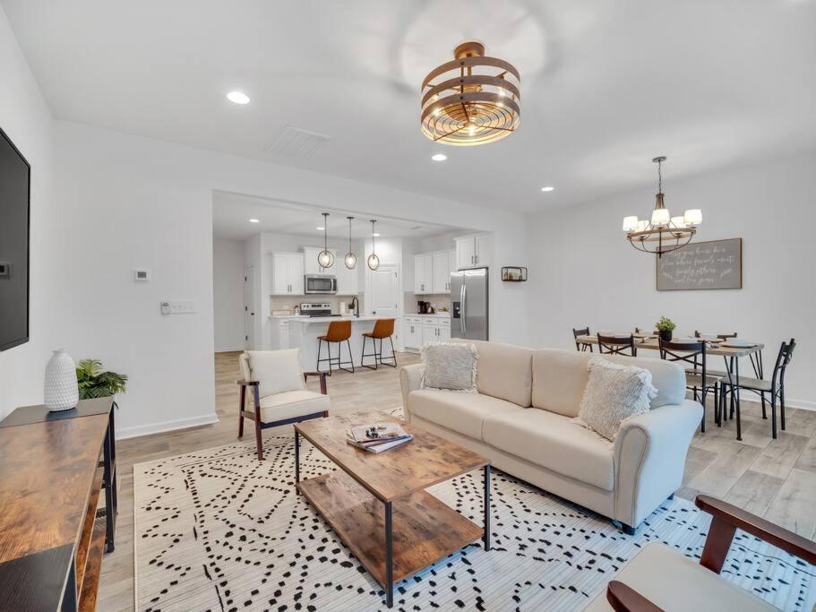 Gorgeous New Townhome/Charlotte! Buitenkant foto
