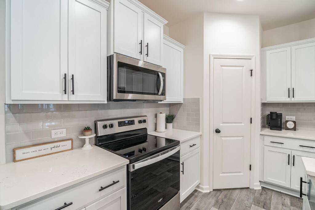 Gorgeous New Townhome/Charlotte! Buitenkant foto